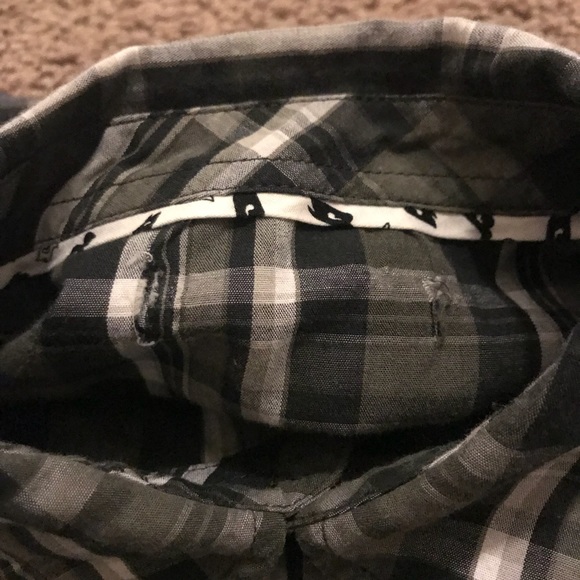2 boys button down shirts. - Picture 7 of 7